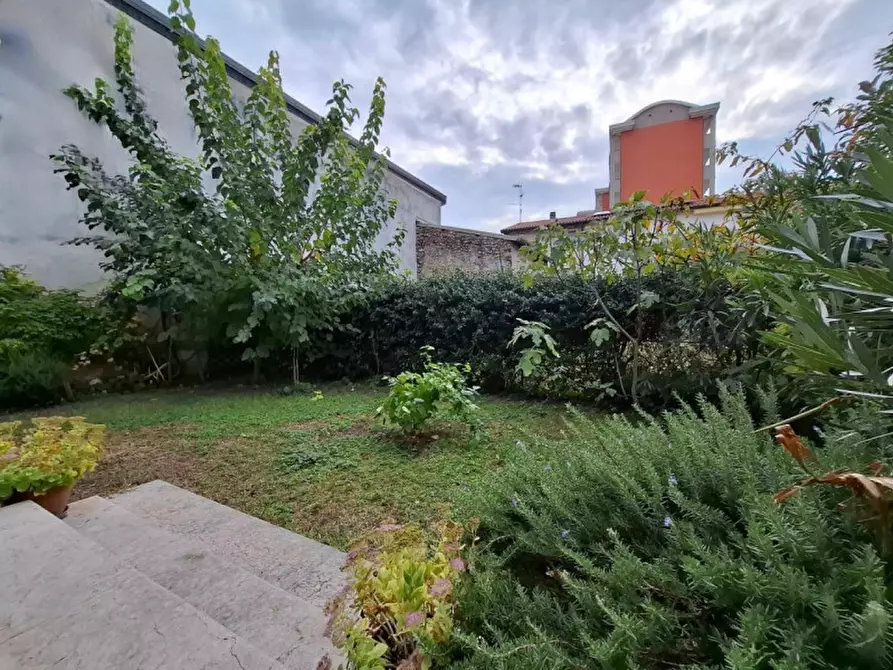 Immagine 2 di Villetta a schiera in vendita  a Verona