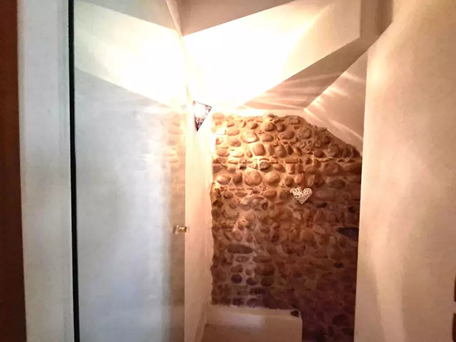 Immagine 19 di Villetta a schiera in vendita  a Verona