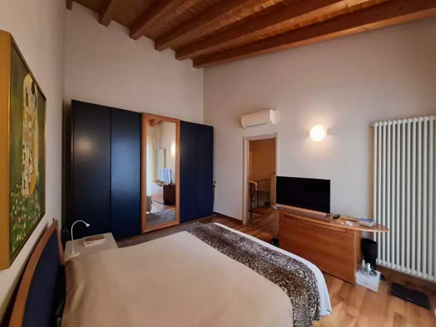 Immagine 31 di Villetta a schiera in vendita  a Verona