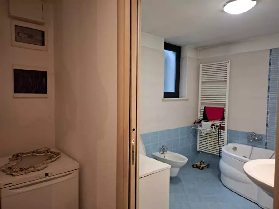 Immagine 37 di Villetta a schiera in vendita  a Verona