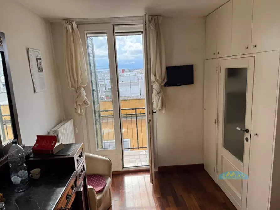 Immagine 11 di Casa indipendente in vendita  in Via Nazario Sauro a Ceglie Messapico