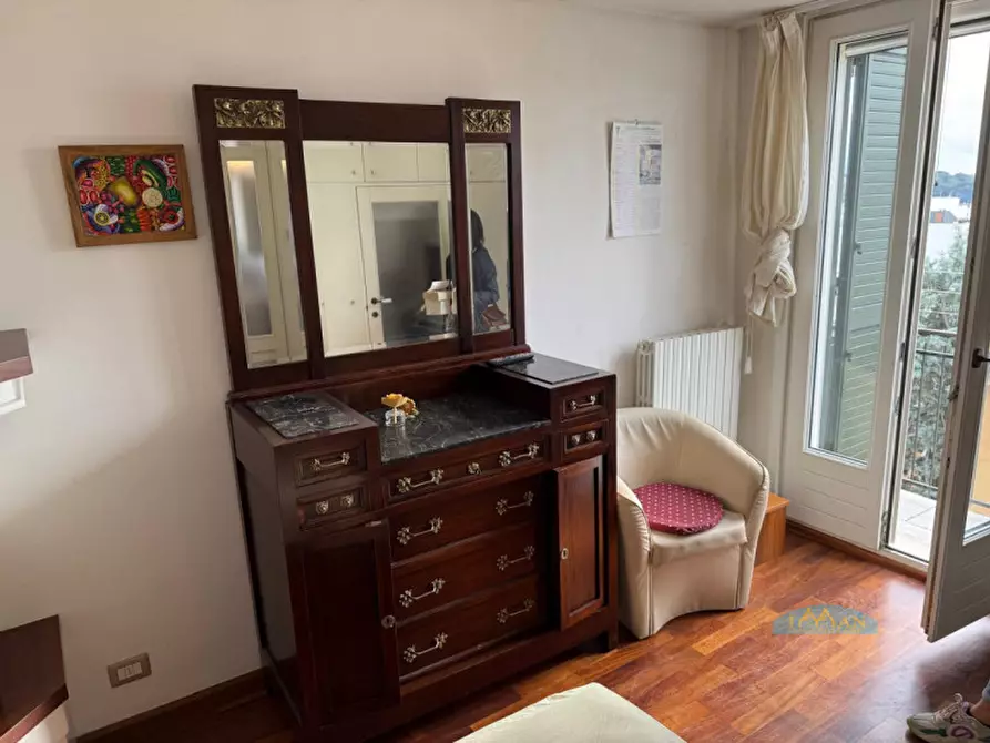 Immagine 12 di Casa indipendente in vendita  in Via Nazario Sauro a Ceglie Messapico