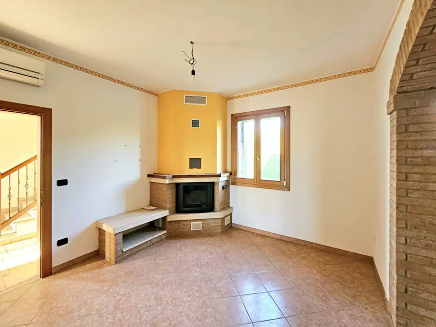 Immagine 2 di Appartamento in vendita  in VIA SOSTEGNO a Este