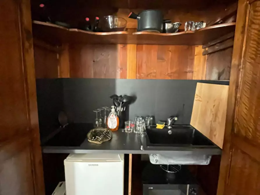 Immagine 7 di Appartamento in vendita  in via della maddalena a Genova