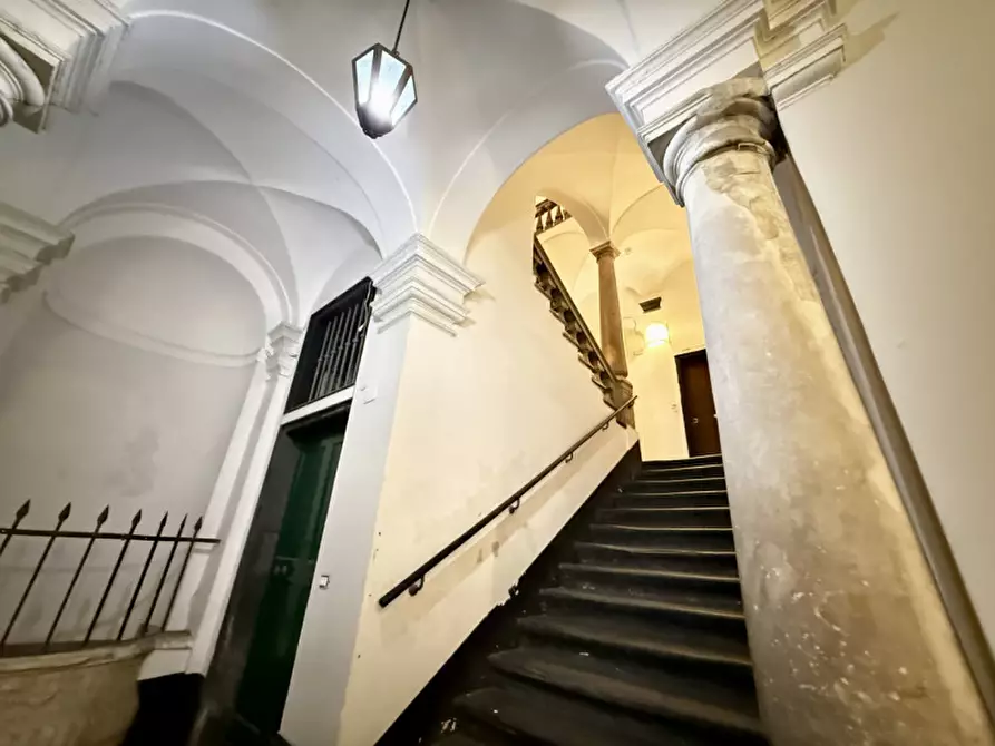 Immagine 12 di Appartamento in vendita  in via della maddalena a Genova