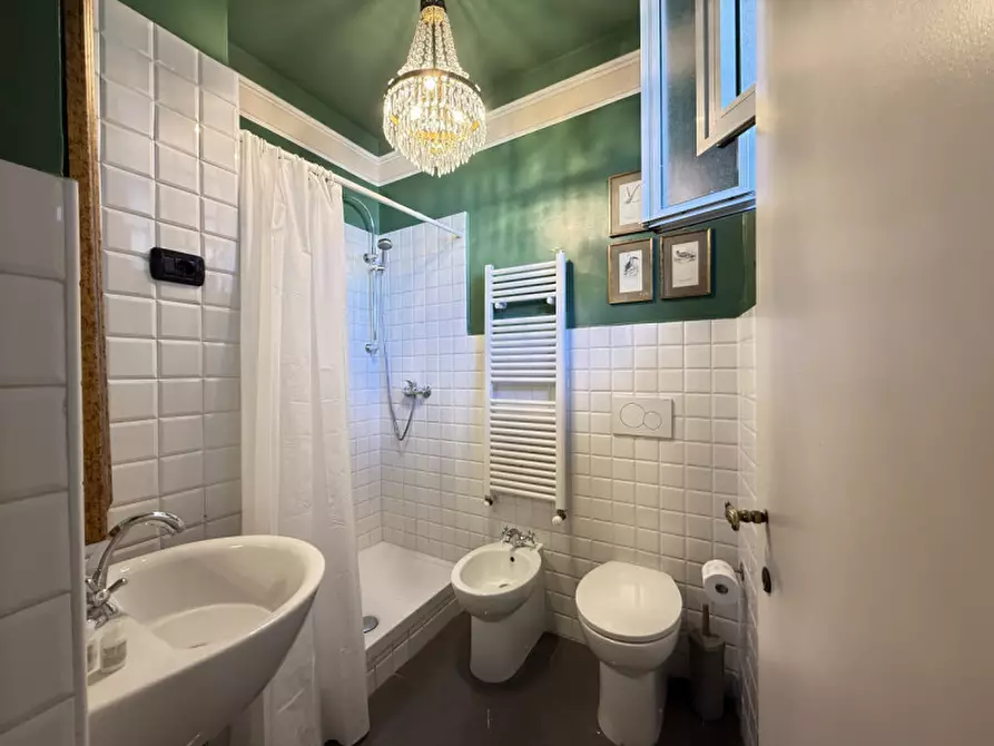 Immagine 16 di Appartamento in vendita  in via della maddalena a Genova