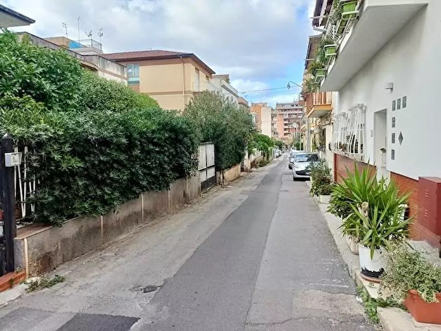 Immagine 2 di Appartamento in vendita  in VIA MALVICA a Palermo