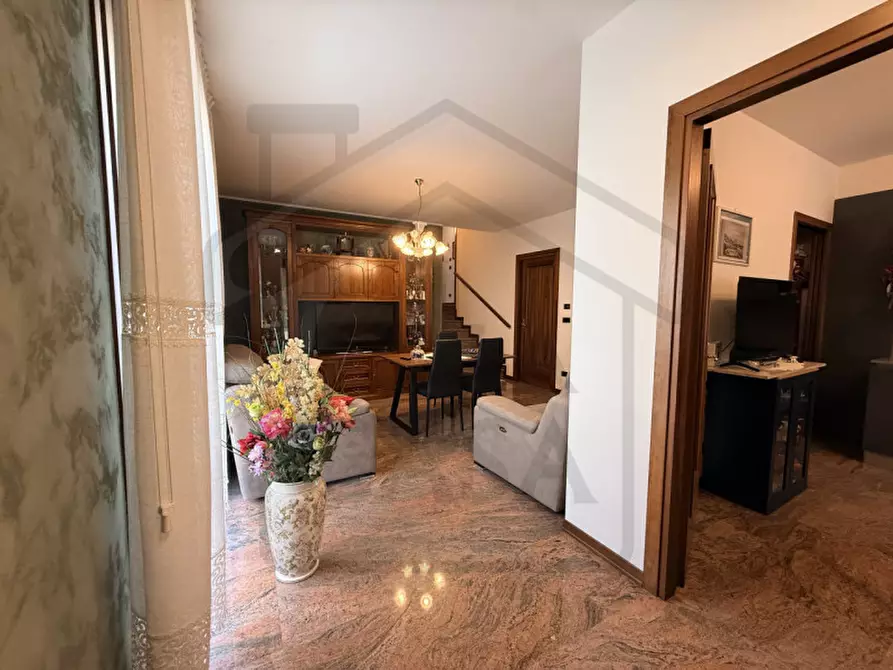 Immagine 4 di Casa bifamiliare in vendita  in Via Enrico Bernardi a Abano Terme