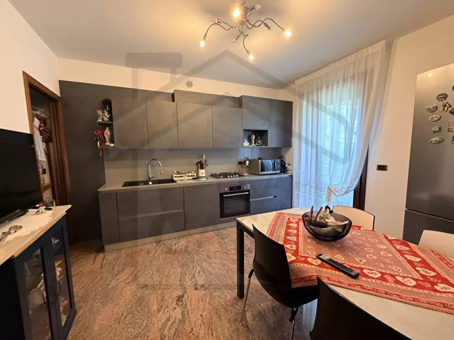 Immagine 6 di Casa bifamiliare in vendita  in Via Enrico Bernardi a Abano Terme