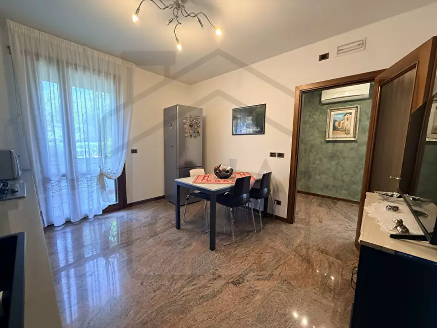 Immagine 7 di Casa bifamiliare in vendita  in Via Enrico Bernardi a Abano Terme