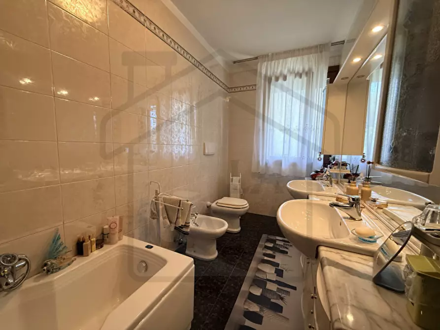 Immagine 15 di Casa bifamiliare in vendita  in Via Enrico Bernardi a Abano Terme