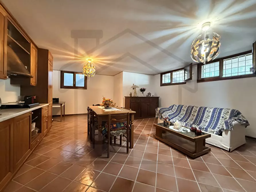 Immagine 23 di Casa bifamiliare in vendita  in Via Enrico Bernardi a Abano Terme