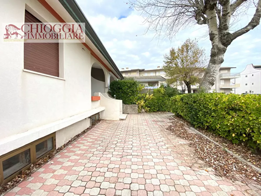 Immagine 7 di Casa indipendente in vendita  in Via Nazioni Unite a Chioggia
