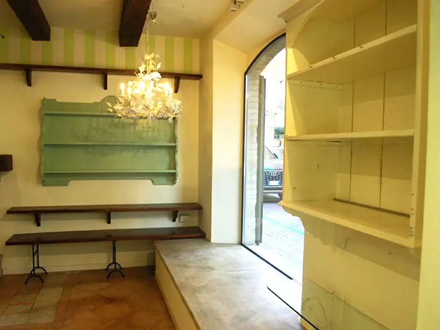 Immagine 5 di Negozio in vendita  in Corso f.lli cervi a Riccione