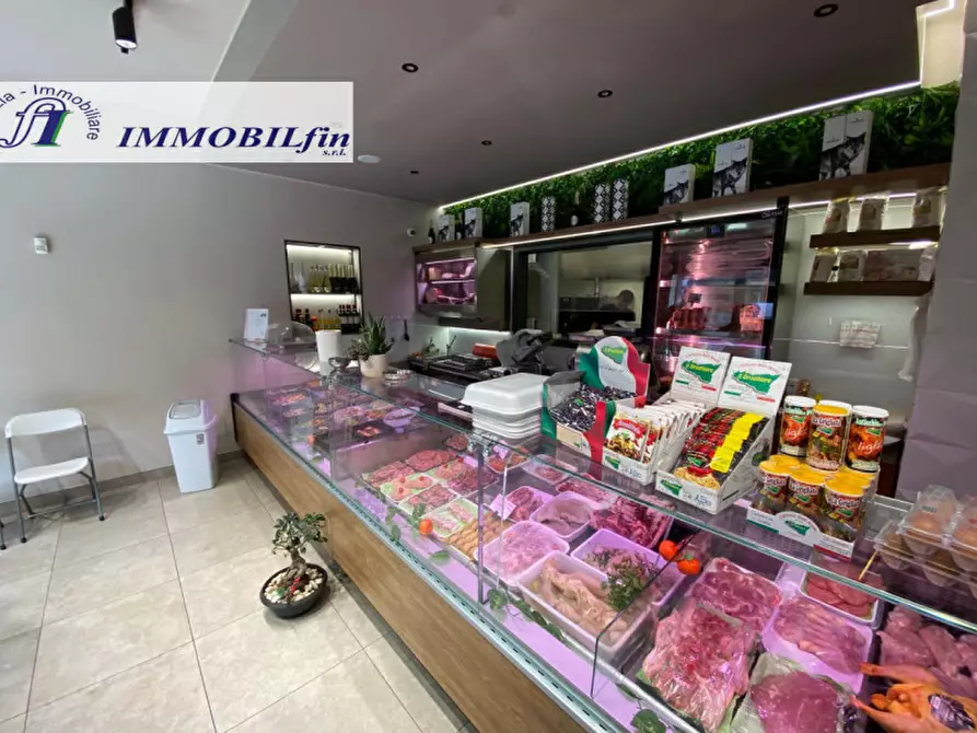 Immagine 3 di Negozio in affitto  in viale europa a Villabate