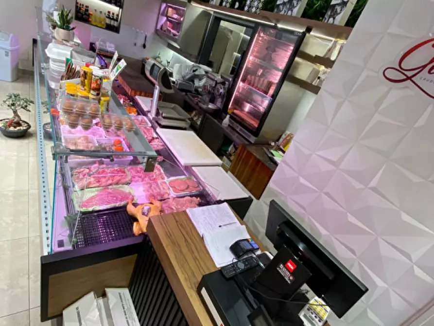 Immagine 4 di Negozio in affitto  in viale europa a Villabate