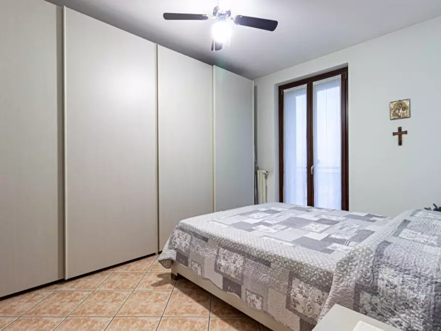 Immagine 9 di Appartamento in vendita  a Casorate Primo