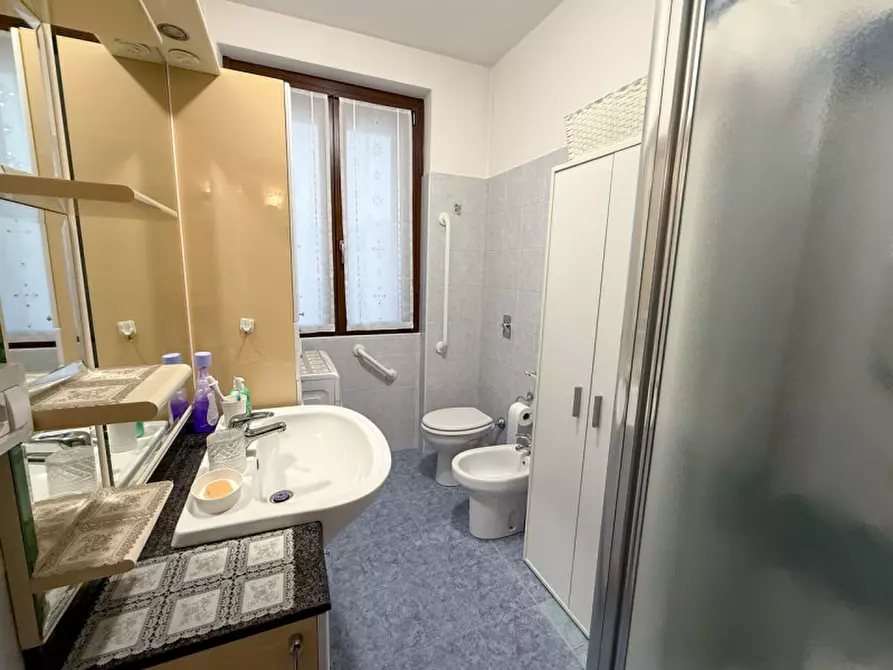 Immagine 14 di Appartamento in vendita  a Casorate Primo