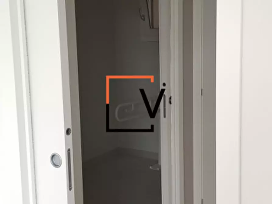 Immagine 4 di Negozio in vendita  in Via Leopardi a Preganziol