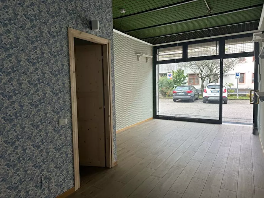 Immagine 1 di Negozio in vendita  in Via Antonio Gramsci n. 77 a Cadoneghe