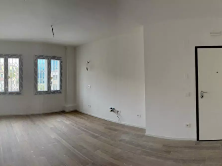 Immagine 7 di Appartamento in vendita  in Via Alessandro Poerio a Venezia