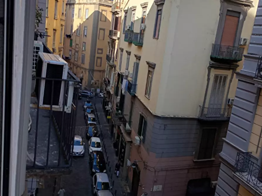 Immagine 31 di Appartamento in affitto  in via rua toscana 11 a Napoli