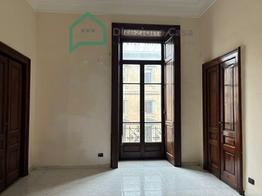 Immagine 6 di Ufficio in affitto  in Piazza Giuseppe Garibaldi, 3 a Napoli