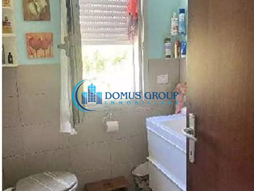 Immagine 18 di Appartamento in vendita  in VIA MADIGNANO a Roma