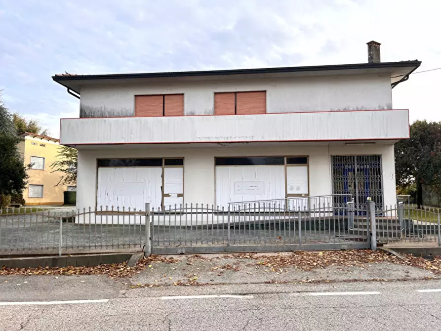 Immagine 2 di Magazzino in affitto  in Via Colloredo a Sossano