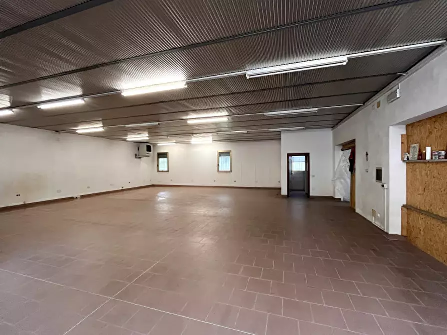 Immagine 6 di Magazzino in affitto  in Via Colloredo a Sossano