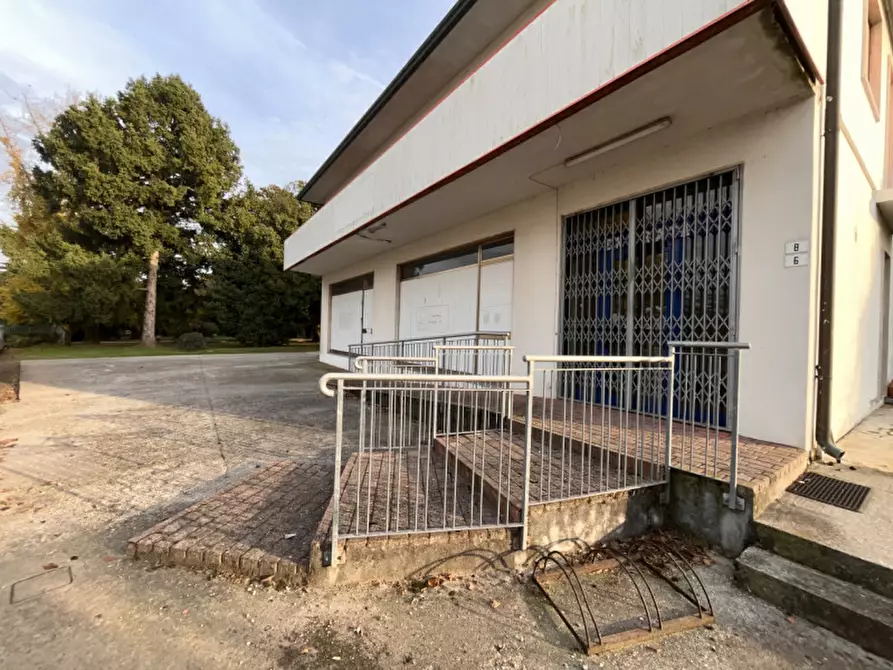 Immagine 12 di Magazzino in affitto  in Via Colloredo a Sossano