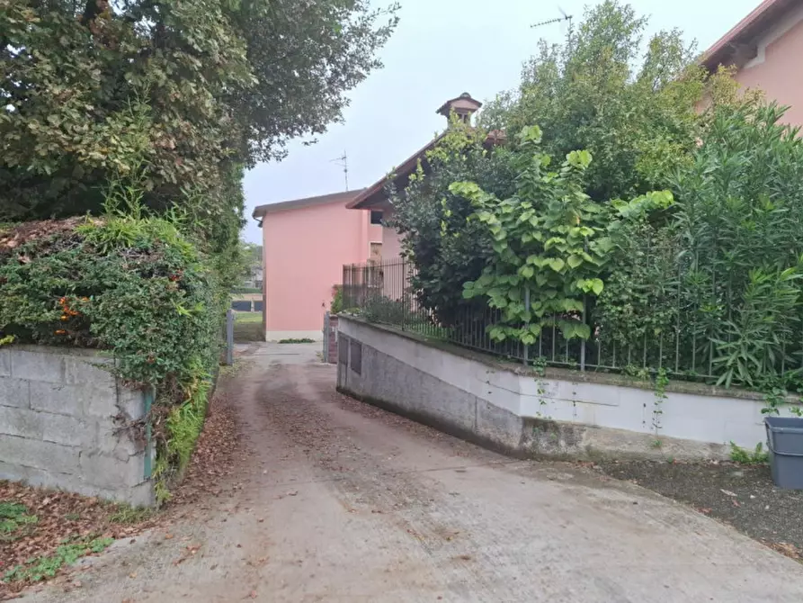 Immagine 21 di Appartamento in vendita  in Via Dossi, N. 7 a Milzano