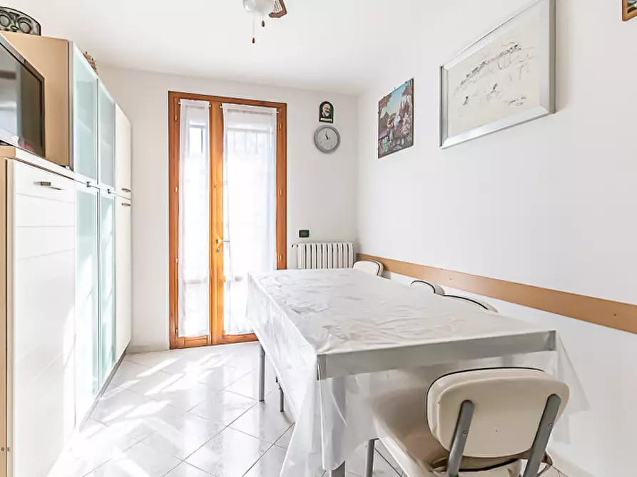 Immagine 8 di Villetta a schiera in vendita  in Via Croce di Vedrana a Budrio