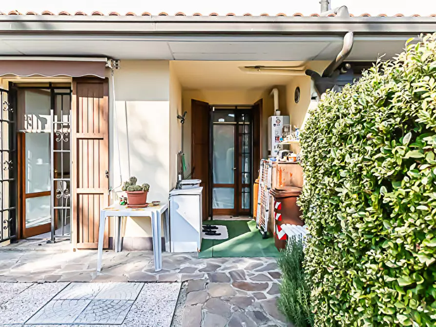 Immagine 33 di Villetta a schiera in vendita  in Via Croce di Vedrana a Budrio