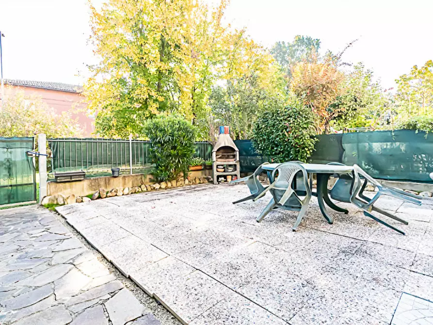 Immagine 34 di Villetta a schiera in vendita  in Via Croce di Vedrana a Budrio