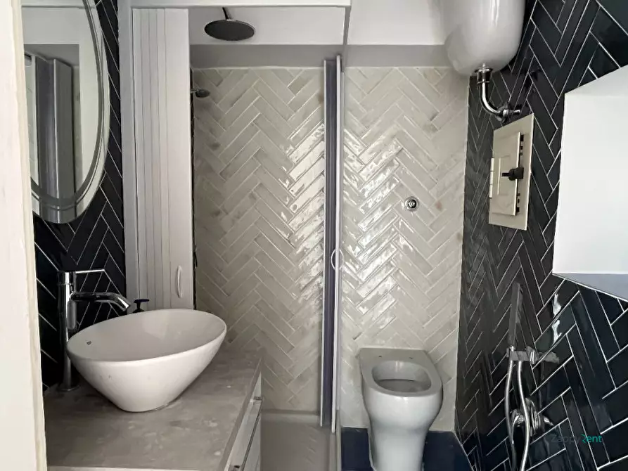 Immagine 12 di Appartamento in affitto  in Via Giovanni Pascoli a Napoli