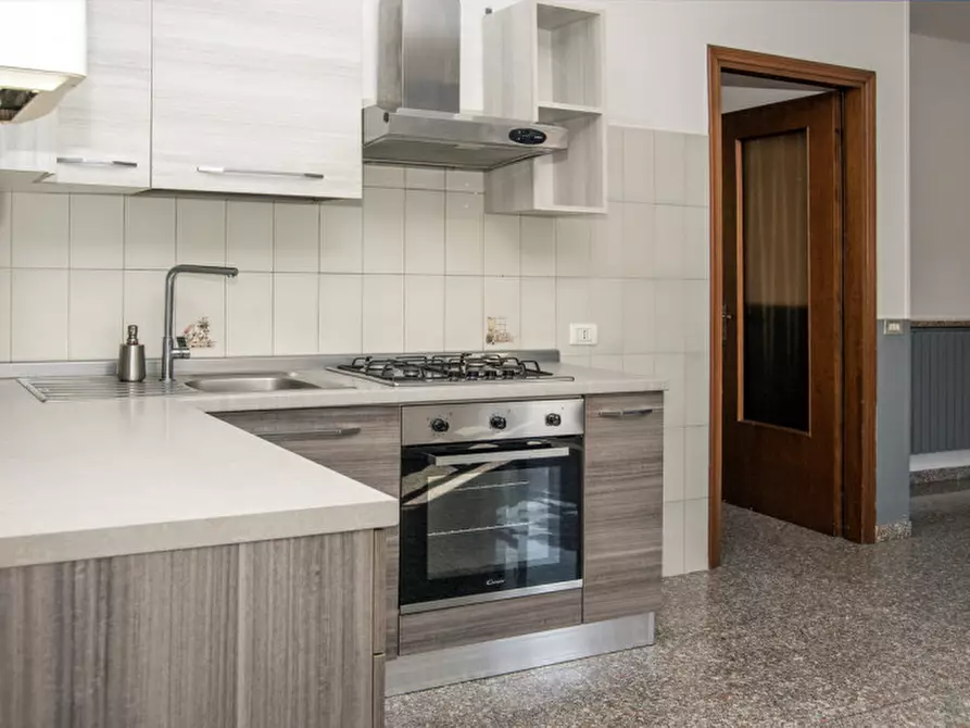 Immagine 2 di Appartamento in vendita  in Viale Europa a Grezzana