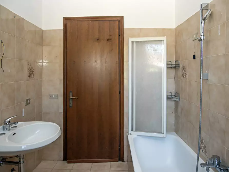 Immagine 14 di Appartamento in vendita  in Viale Europa a Grezzana