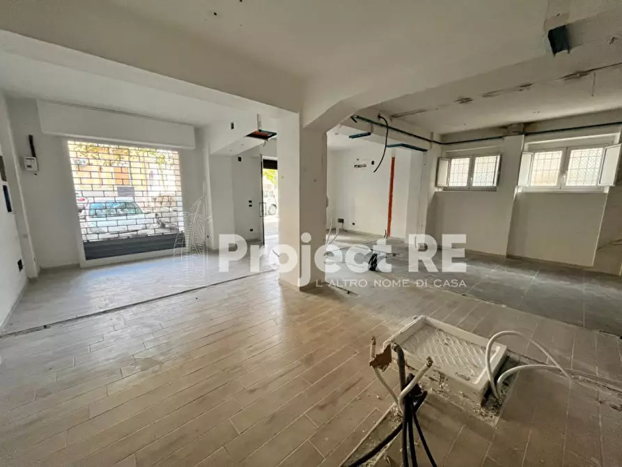 Immagine 5 di Negozio in affitto  in Viale Giovanni Amendola a Reggio Di Calabria