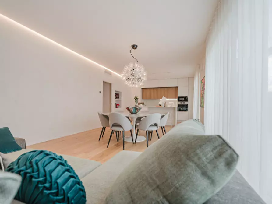 Immagine 6 di Appartamento in vendita  in Via Francesco Foscari a Treviso