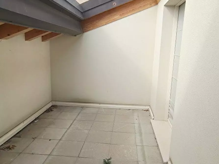 Immagine 8 di Attico in vendita  in via del Medico a Volpago Del Montello