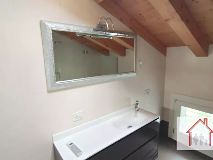 Immagine 12 di Attico in vendita  in via del Medico a Volpago Del Montello