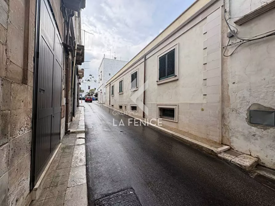 Immagine 3 di Casa indipendente in vendita  in Via Giovanni Simonetti a Martina Franca