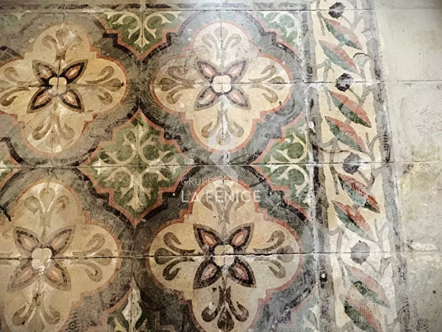 Immagine 15 di Casa indipendente in vendita  in Via Giovanni Simonetti a Martina Franca