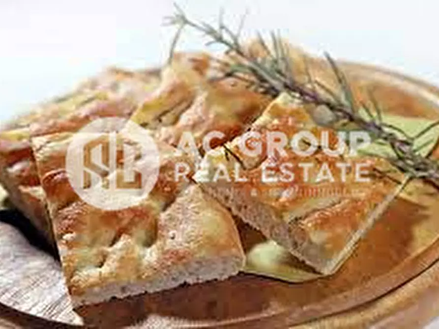 Immagine 9 di Attività commerciale in vendita  in Via Piave a Rovello Porro