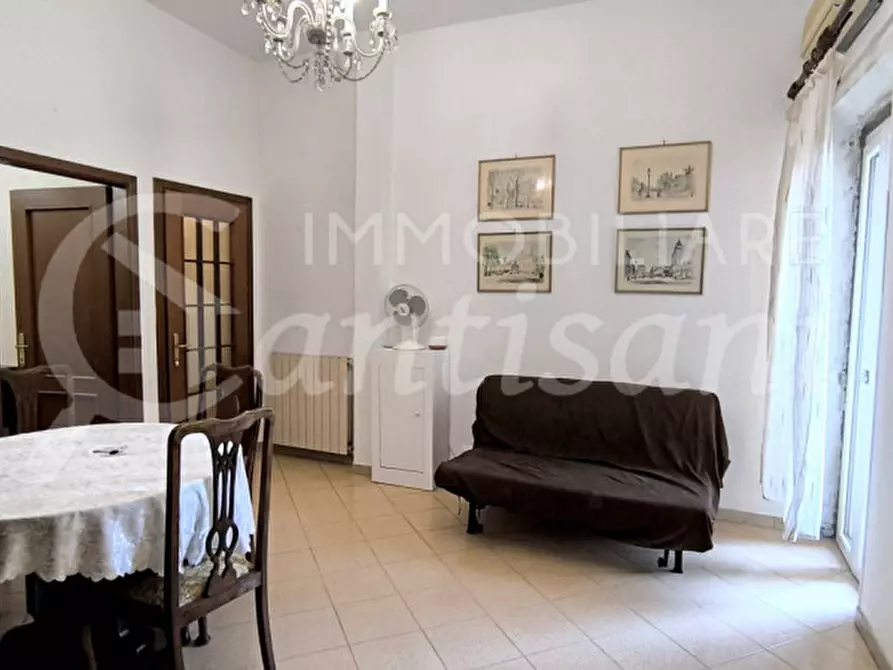 Immagine 2 di Appartamento in vendita  in Viale Francesco Petrarca a Firenze