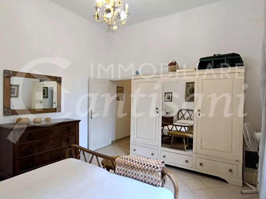 Immagine 6 di Appartamento in vendita  in Viale Francesco Petrarca a Firenze