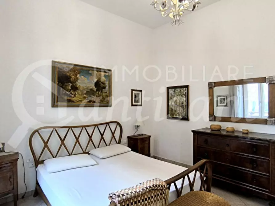 Immagine 20 di Appartamento in vendita  in Viale Francesco Petrarca a Firenze