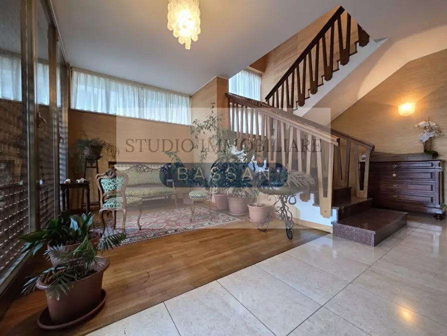 Immagine 7 di Casa indipendente in vendita  in via  Tevere 4 a Lonate Pozzolo