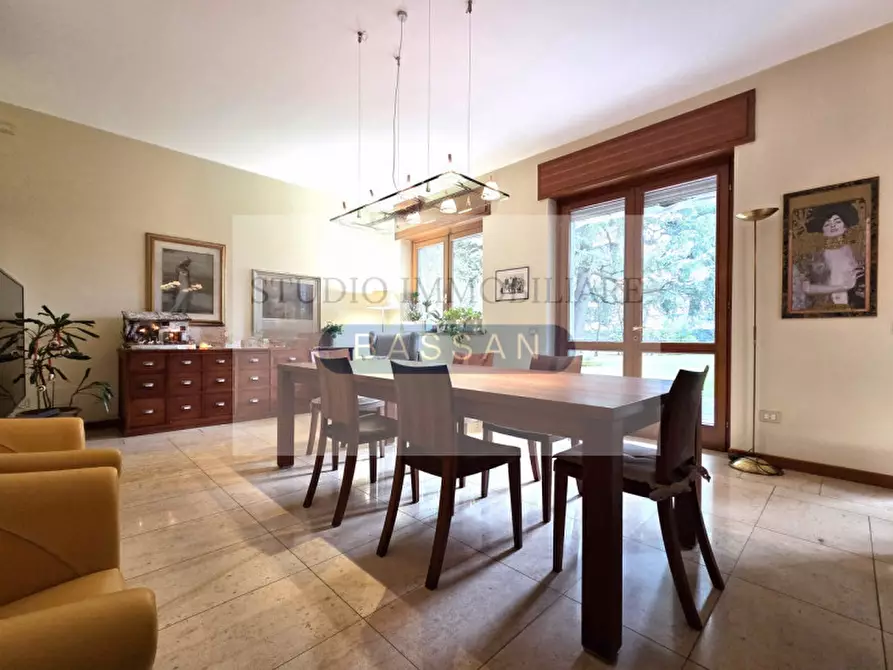 Immagine 10 di Casa indipendente in vendita  in via  Tevere 4 a Lonate Pozzolo